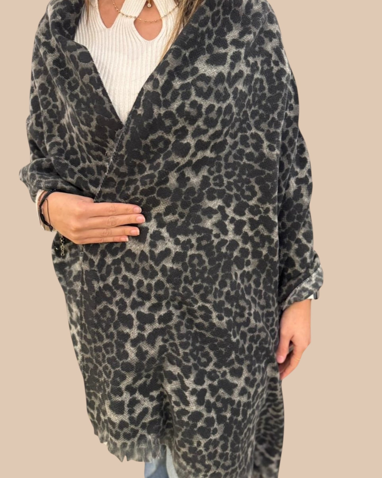 Tiger Print Cozy Shawl-شلان تيجر